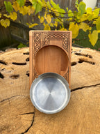 Cendrier en bois gravé – Hêtre massif 12×17 cm avec coupe inox, motif celtique artisanal Atelier Ink-Wood
