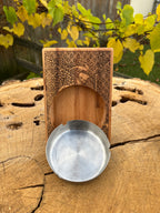 Cendrier en bois gravé carpe japonaise – Hêtre massif 12×17 cm avec coupe inox, motif Asanoha artisanal Atelier Ink-Wood