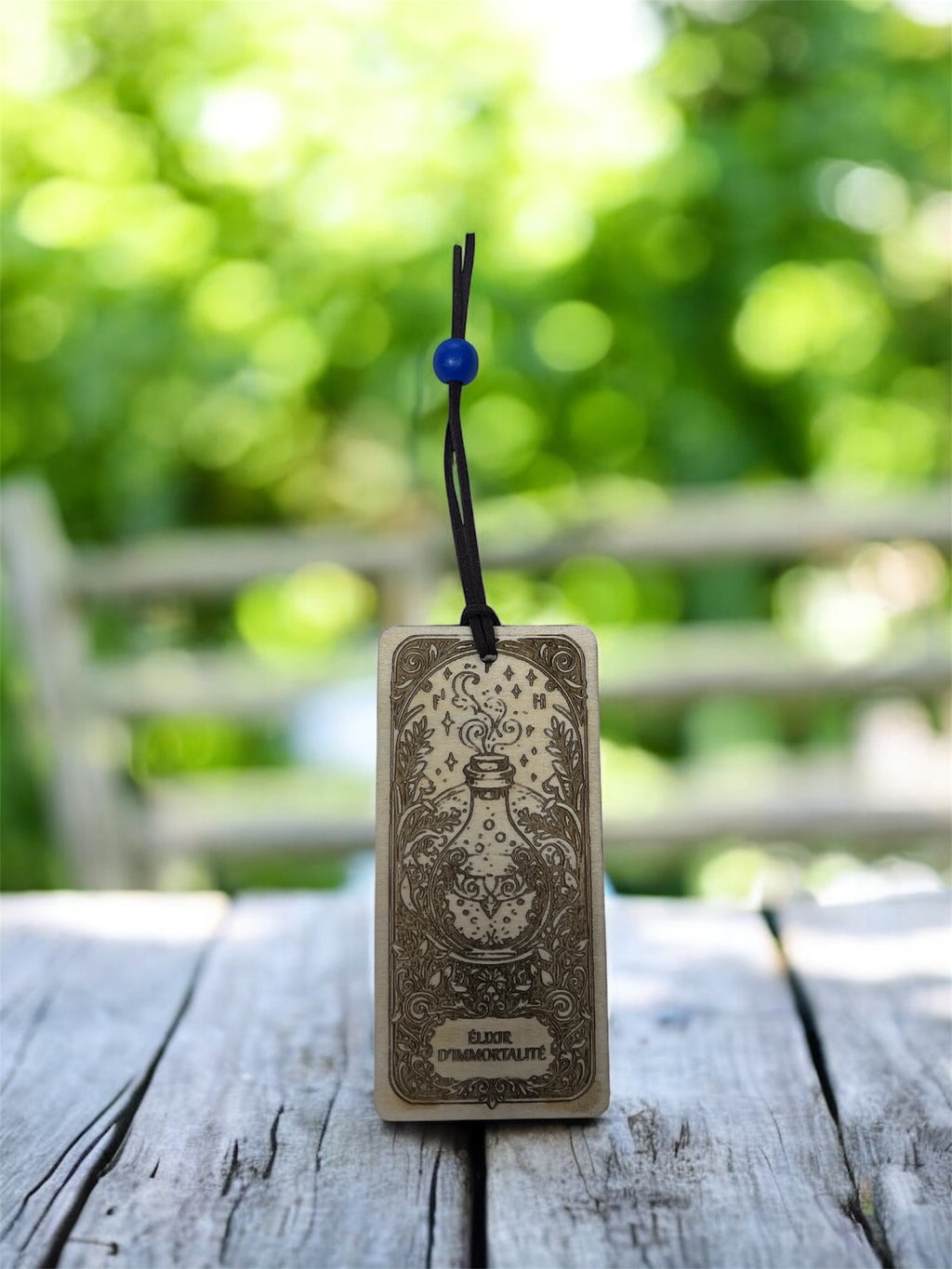 Marque-pages Fantasy en Bois Gravé – Illustrations Magiques & Univers Médiéval