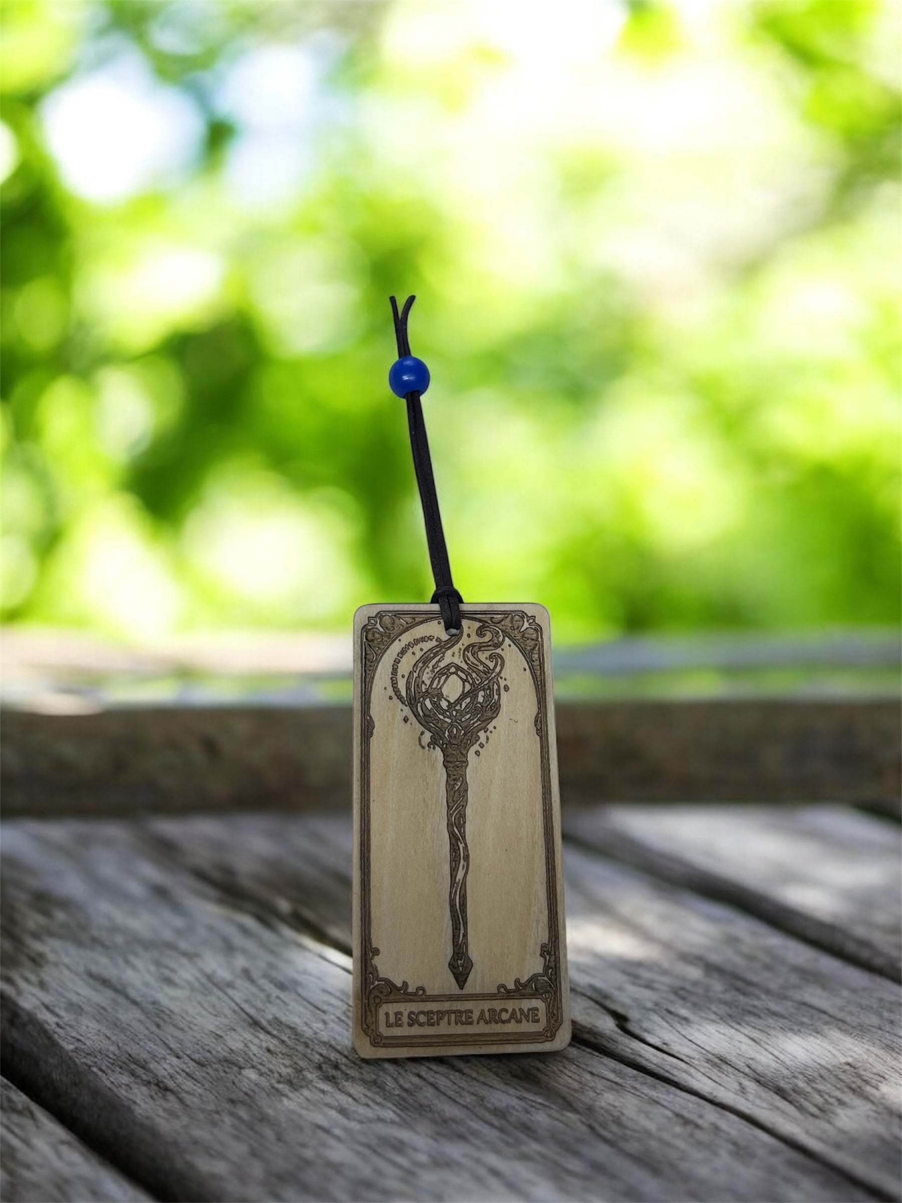 Marque-pages Fantasy en Bois Gravé – Illustrations Magiques & Univers Médiéval