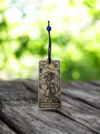 Marque-pages Fantasy en Bois Gravé – Illustrations Magiques & Univers Médiéval