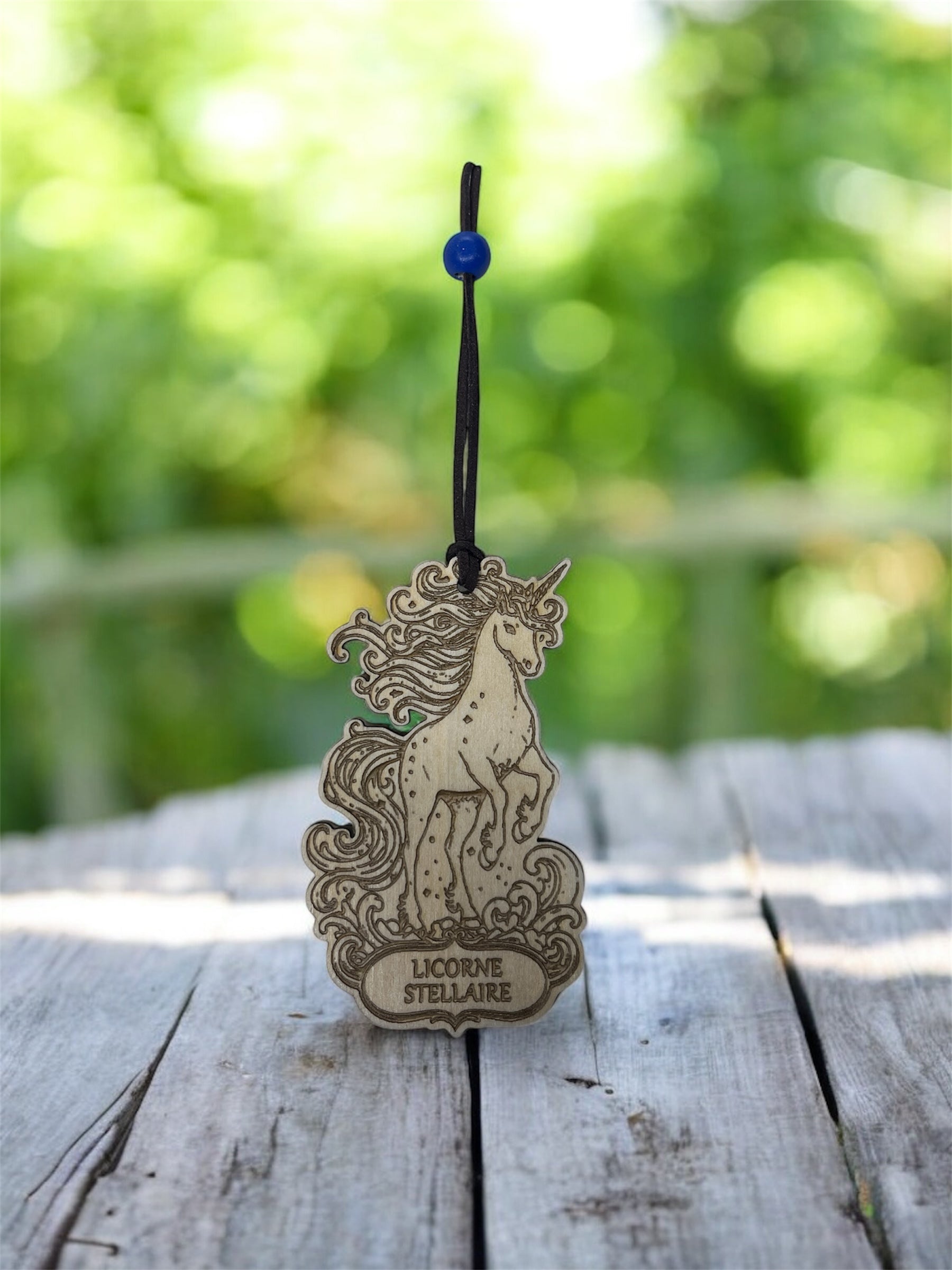 Marque-pages Fantasy en Bois Gravé – Illustrations Magiques & Univers Médiéval